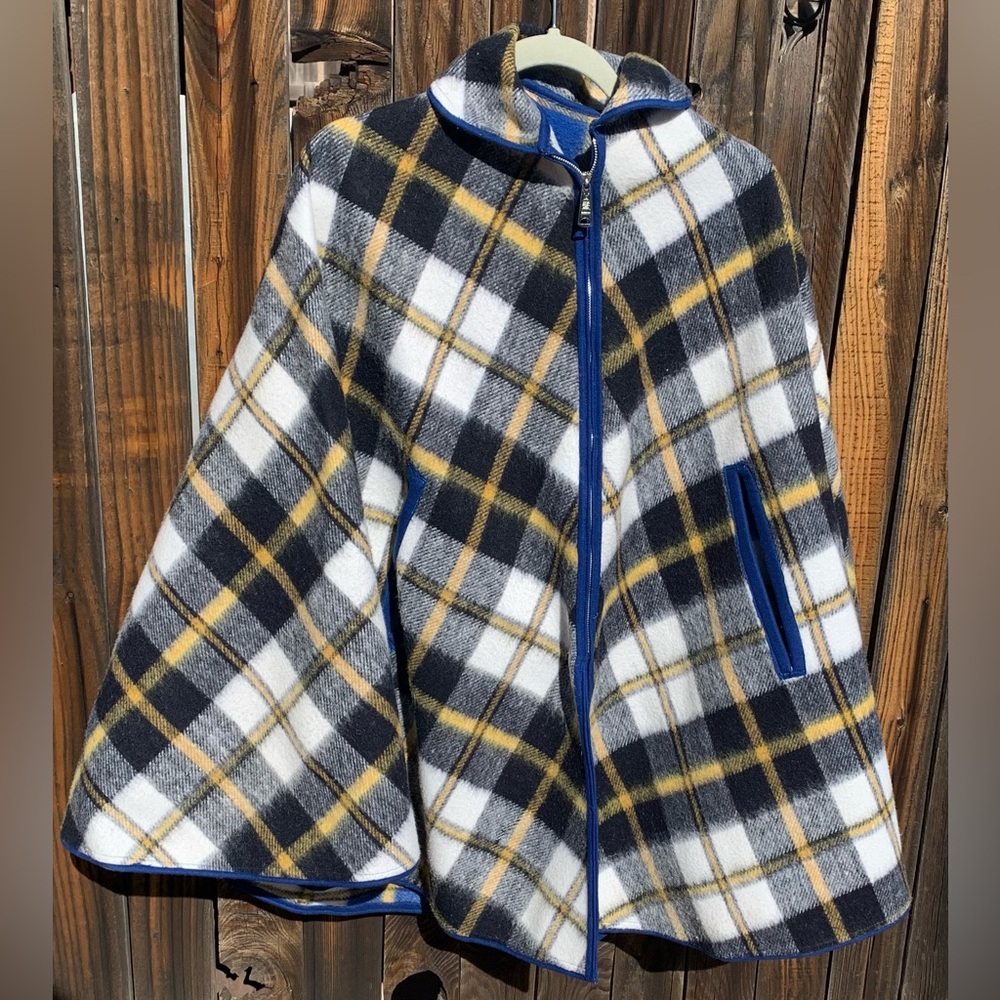 Vintage Plumita 100% Wool Cape.